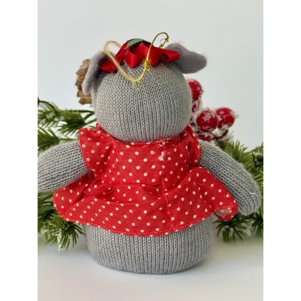 VTG Handmade Christmas Sock Mouse Family Ornaments/Decor - Stuffed/Felted/Beaded